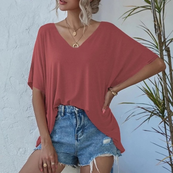 Solid V neck Oversized Top - Picture 2 of 12